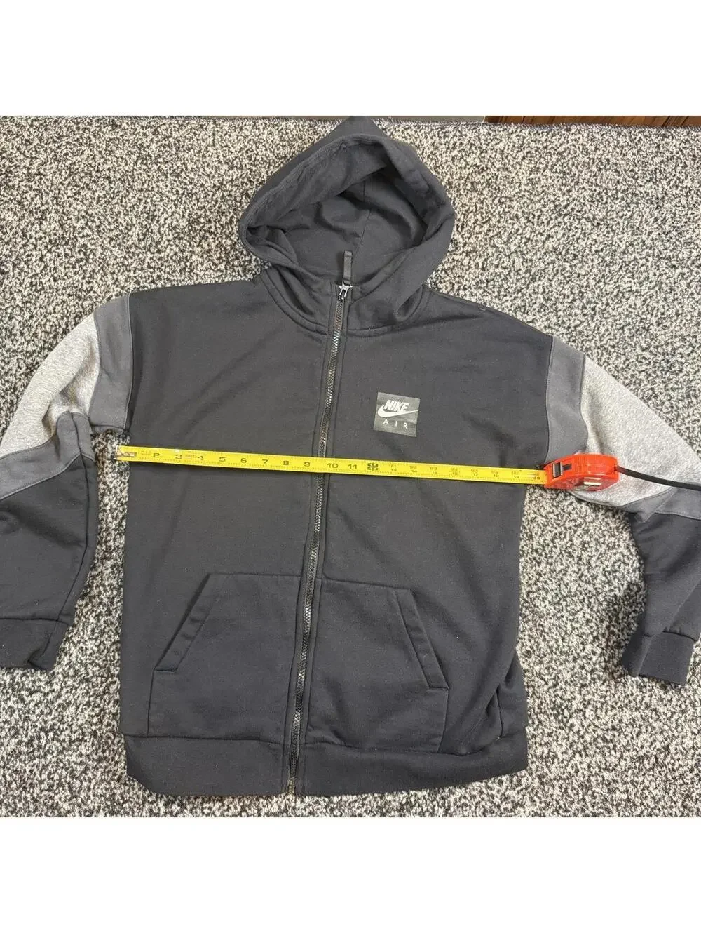 Nike Air black & gray zip-up hoodie with gray sleeves, Kids XL
